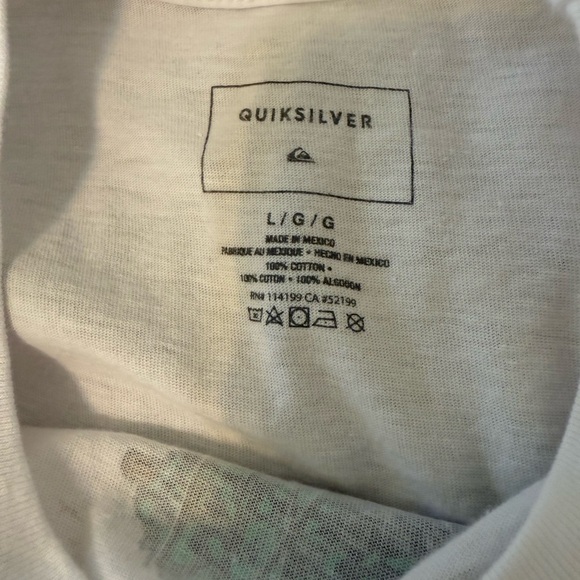 QuickSilver Charlie Brown, Christmas, boys, youth, medium white T-shirt - Picture 5 of 9